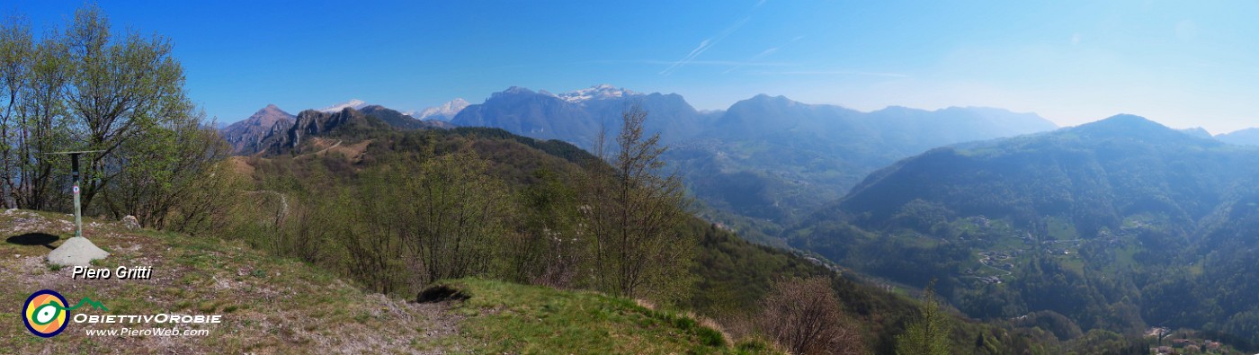 58 Dal Pizzo di Spino panorama verso la Val Serina.jpg